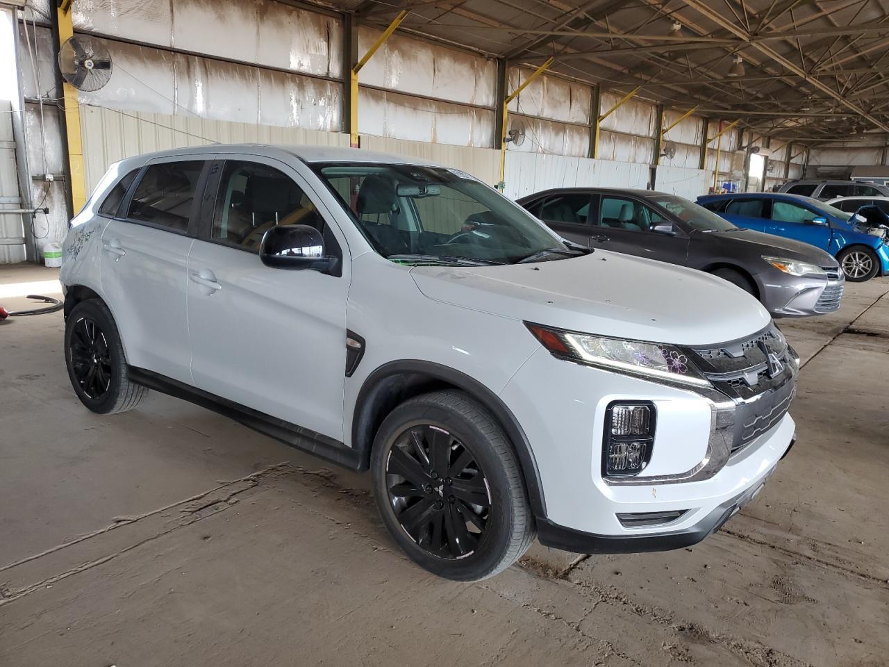 2024 Mitsubishi Outlander Sport S/Se - Фото 4