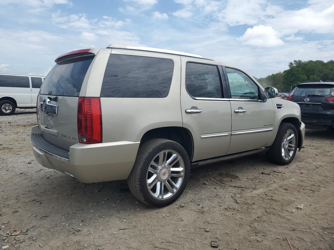 2014 Cadillac Escalade Platinum - Фото 3