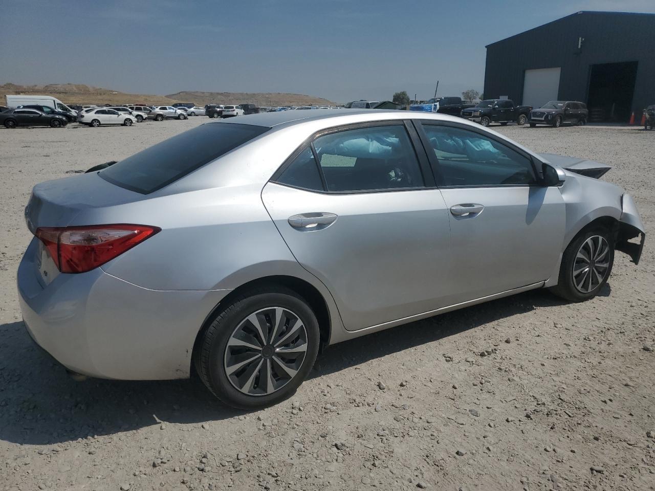 2019 Toyota Corolla Le - Фото 3