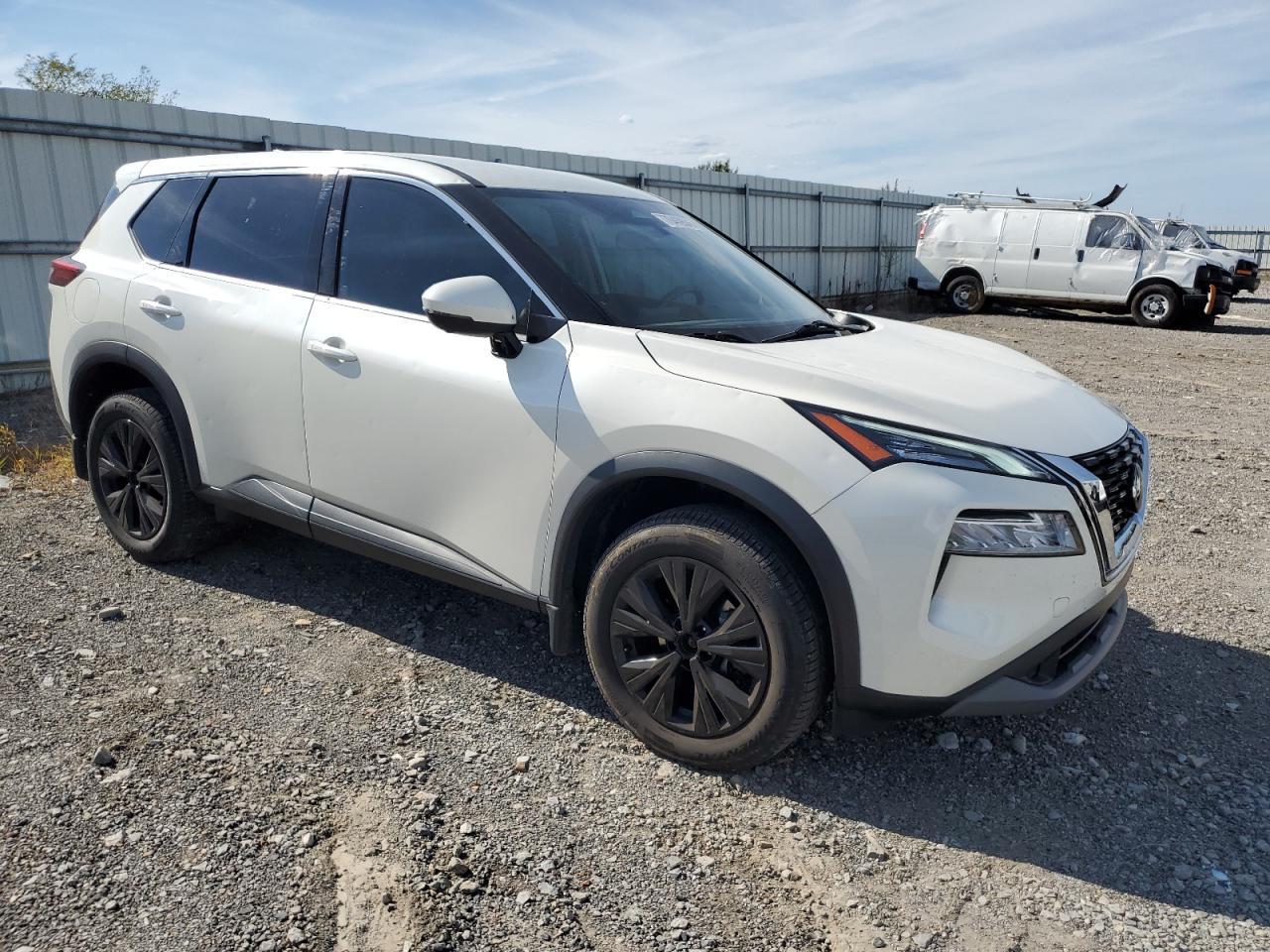 2021 Nissan Rogue Sv - Image 4