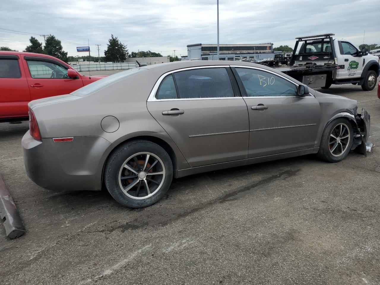 2010 Chevrolet Malibu Ls - Фото 3