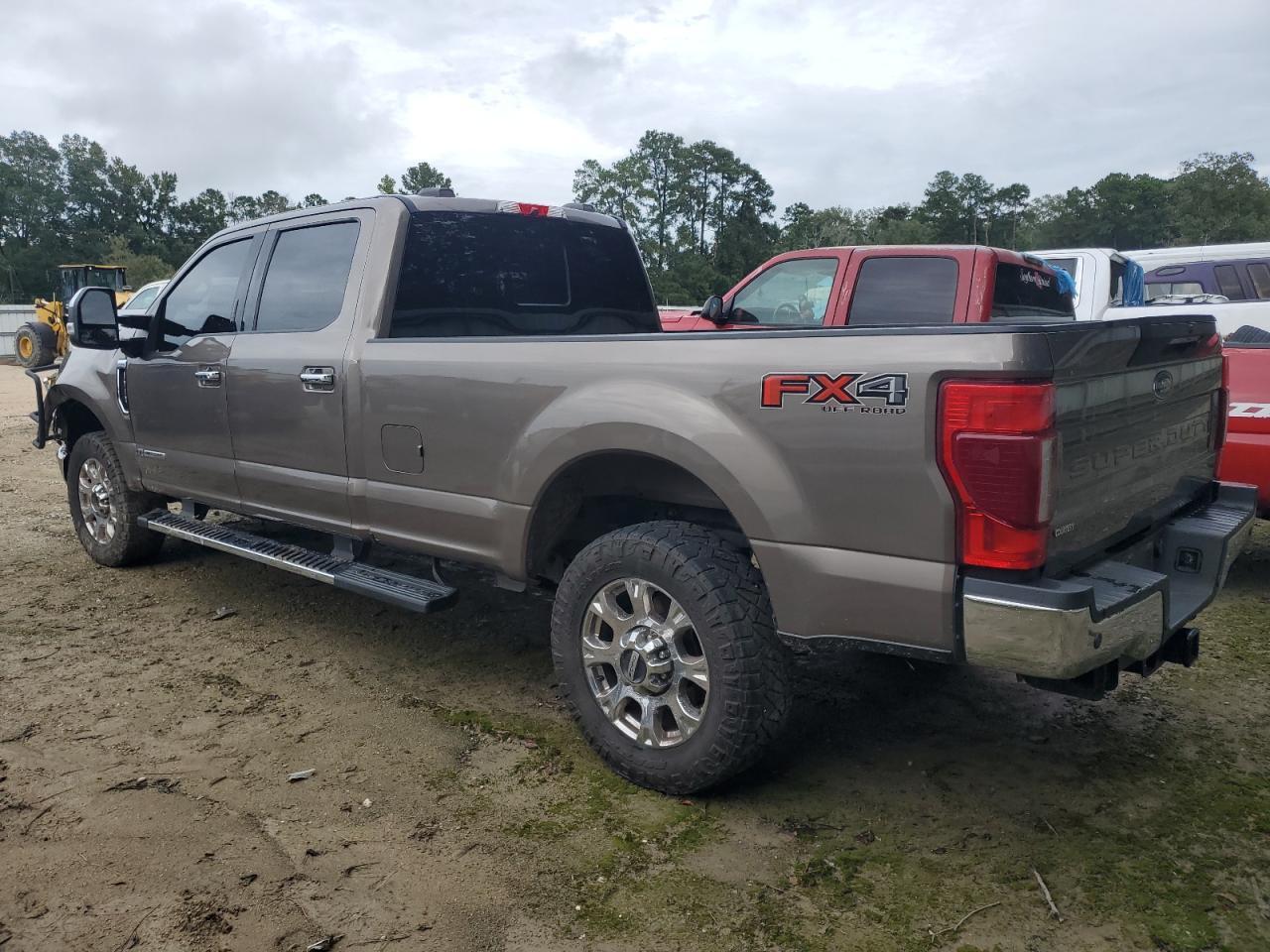 2022 Ford F350 Super Duty - Фото 2
