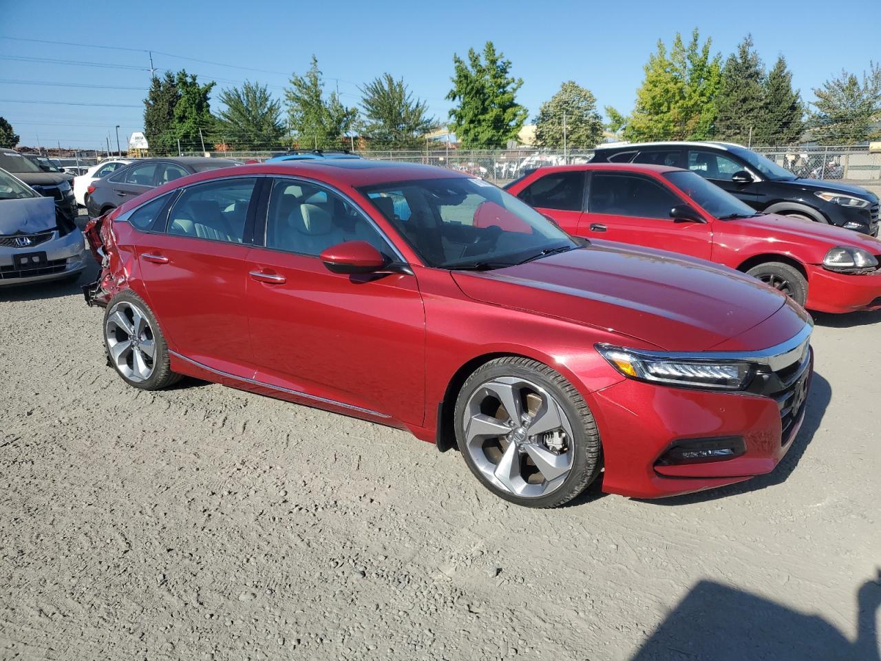 2018 Honda Accord Touring - Image 4