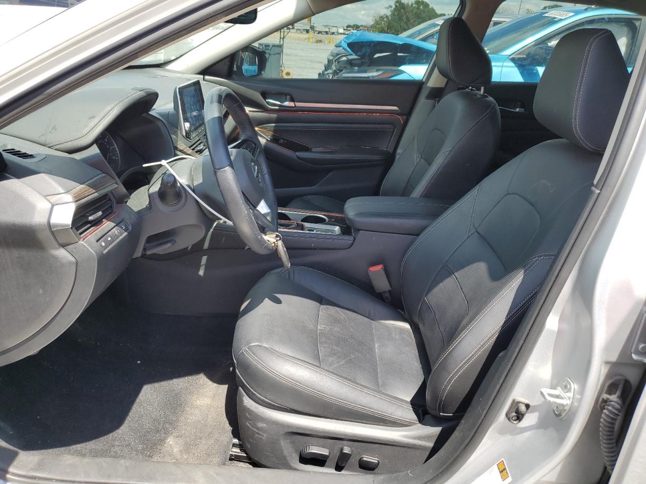 2020 Nissan Altima Platinum - Image 7