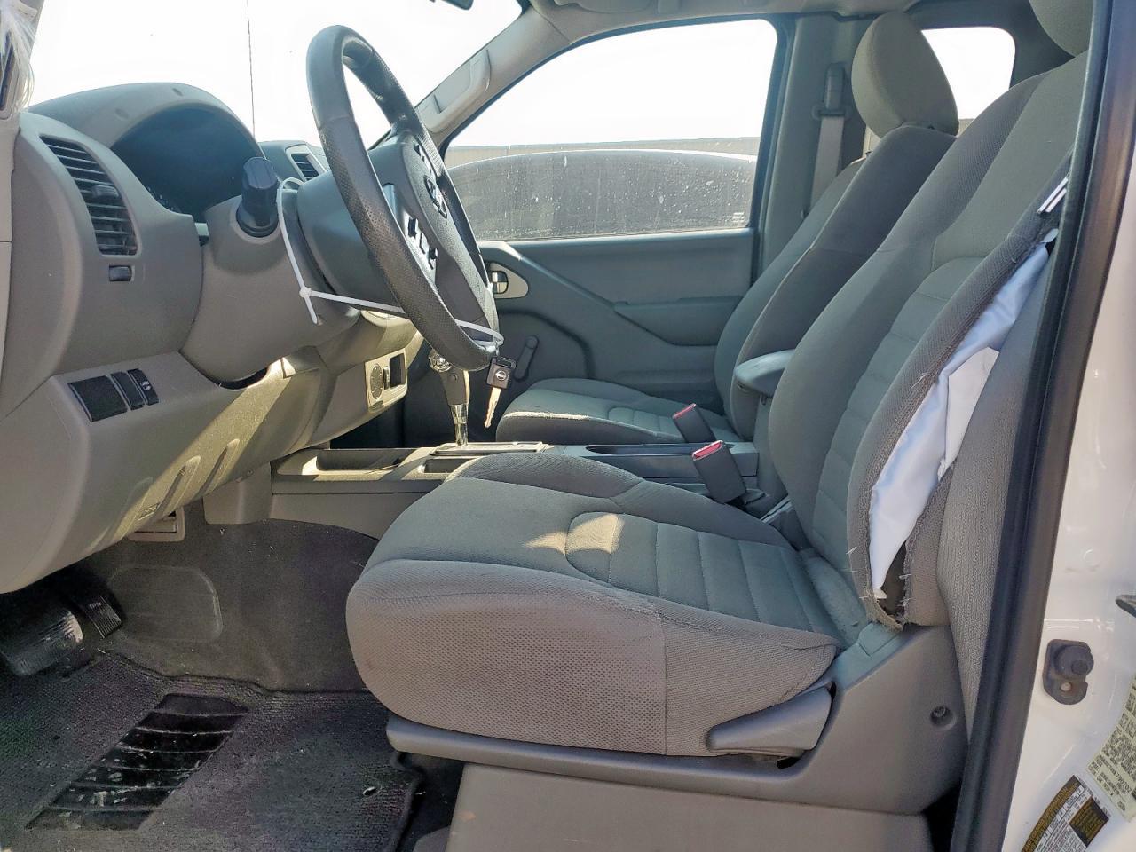 2019 Nissan Frontier S - Image 7