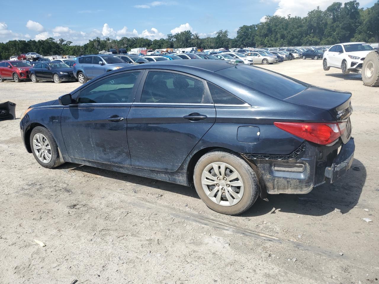 2013 Hyundai Sonata Gls - Image 2