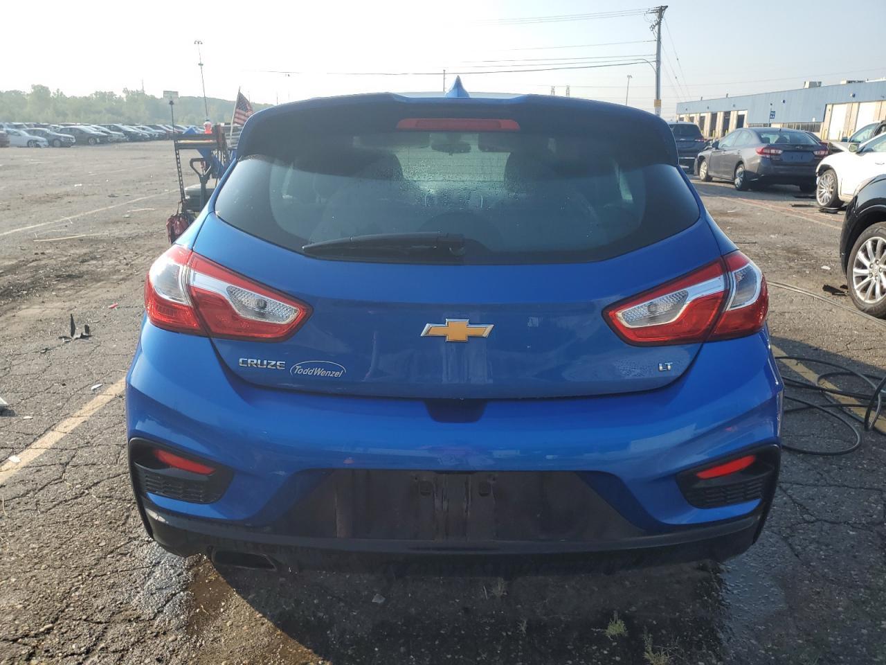 2017 Chevrolet Cruze Lt - Image 6