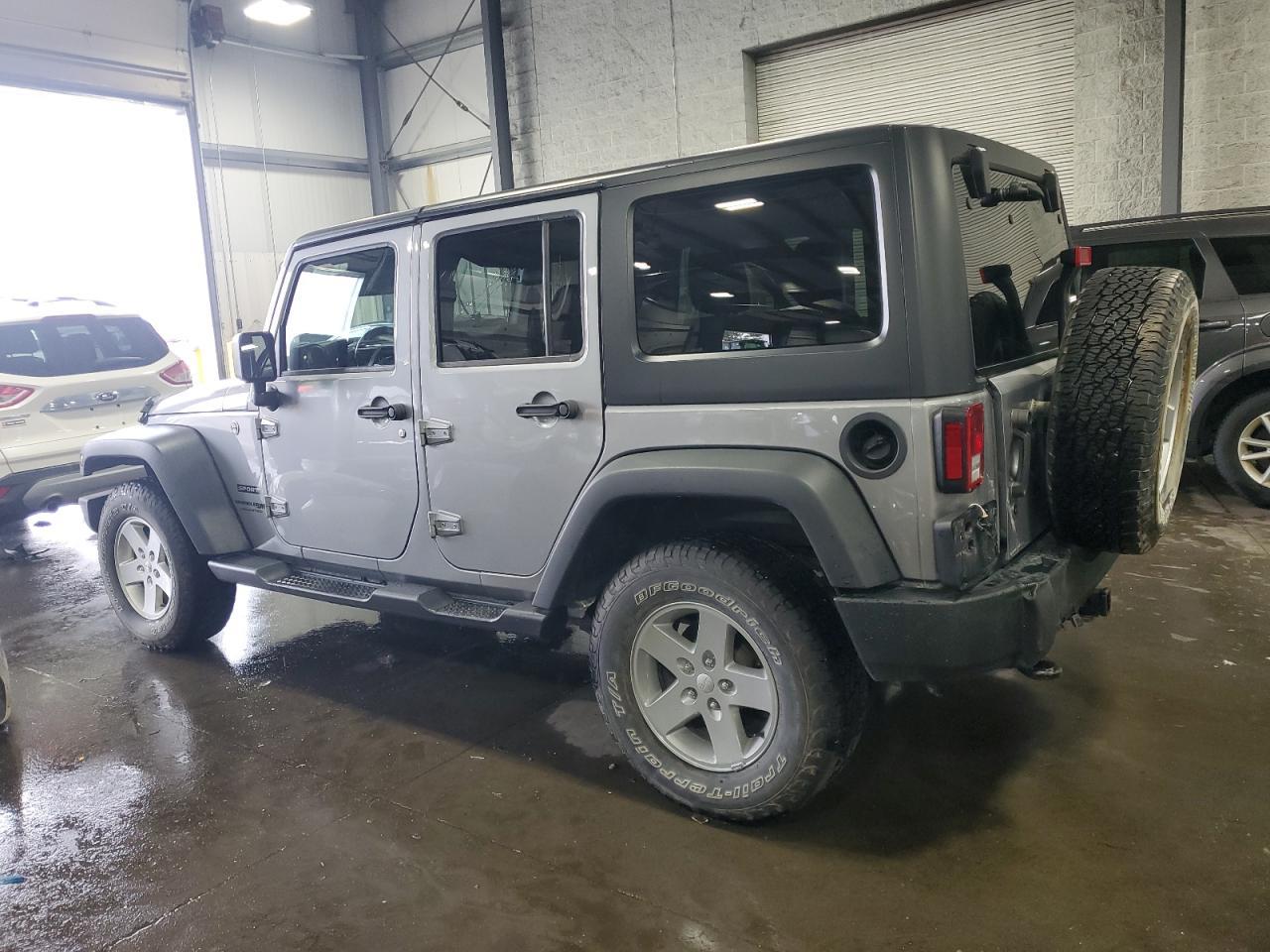 2018 Jeep Wrangler Unlimited Sport - Фото 2