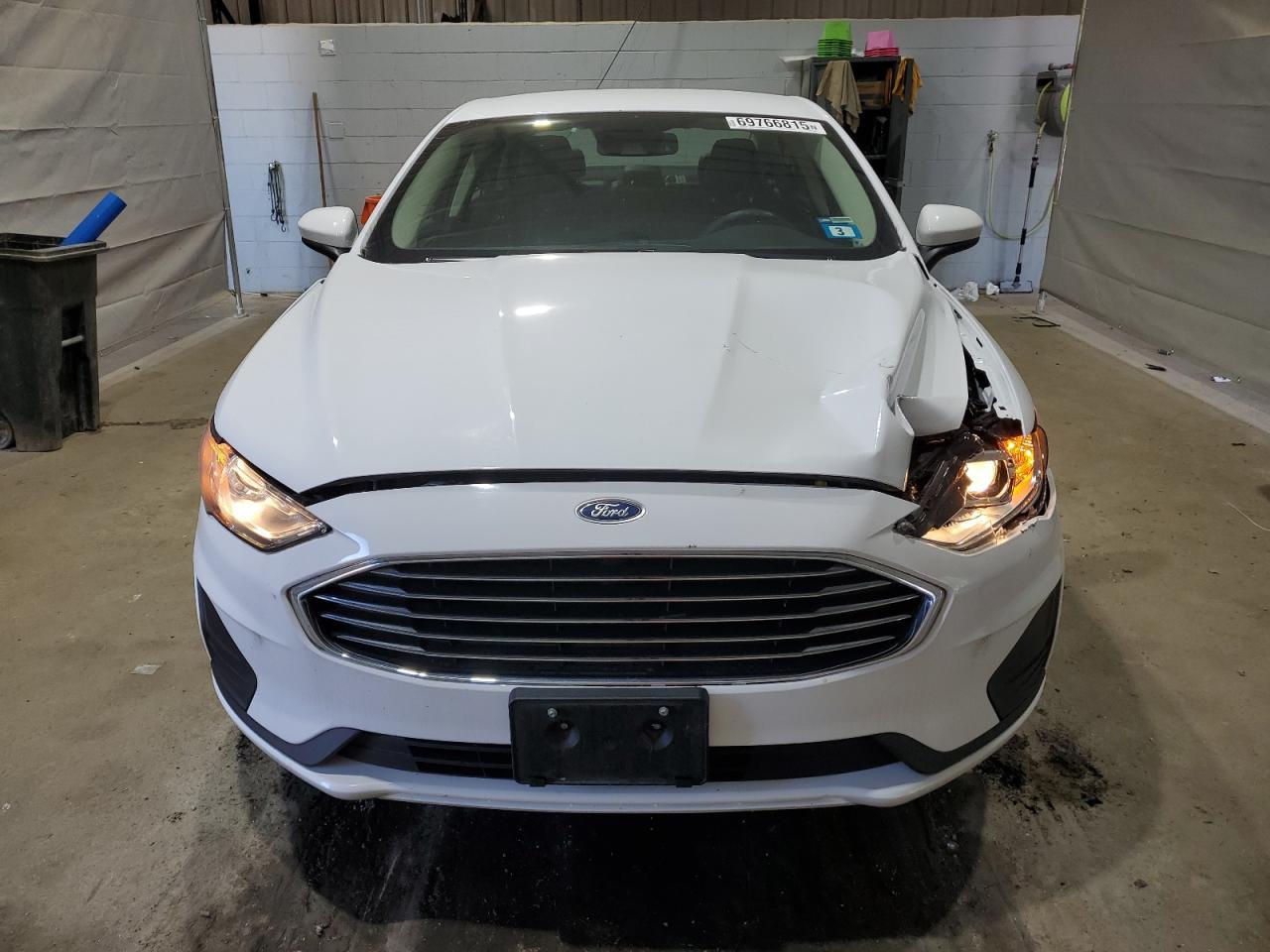 2019 Ford Fusion Se - Image 5