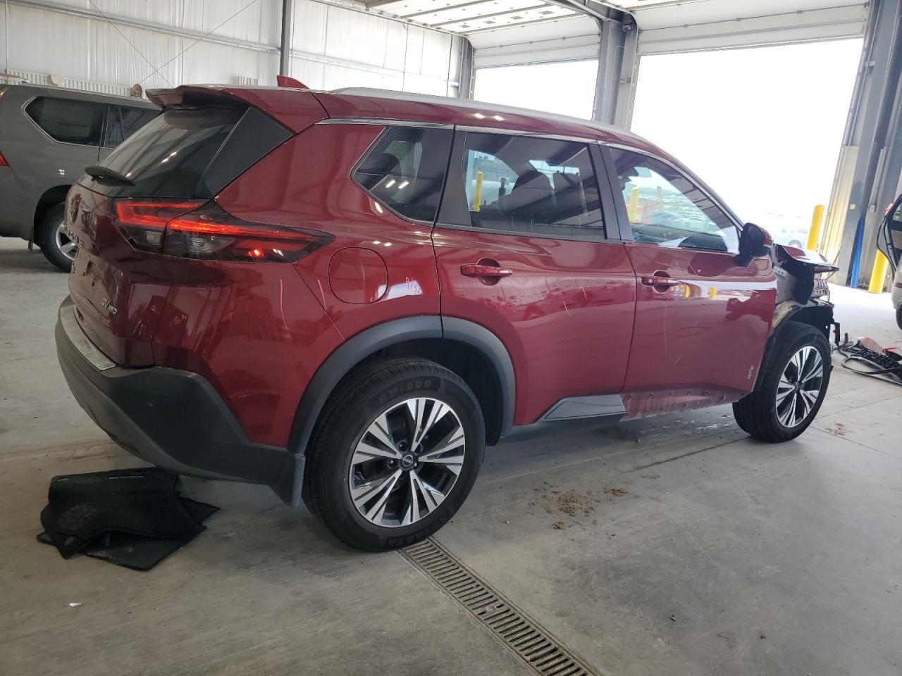 2022 Nissan Rogue Sv - Фото 3