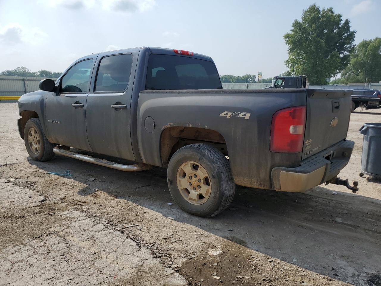 2011 Chevrolet Silverado K1500 Lt - Image 2