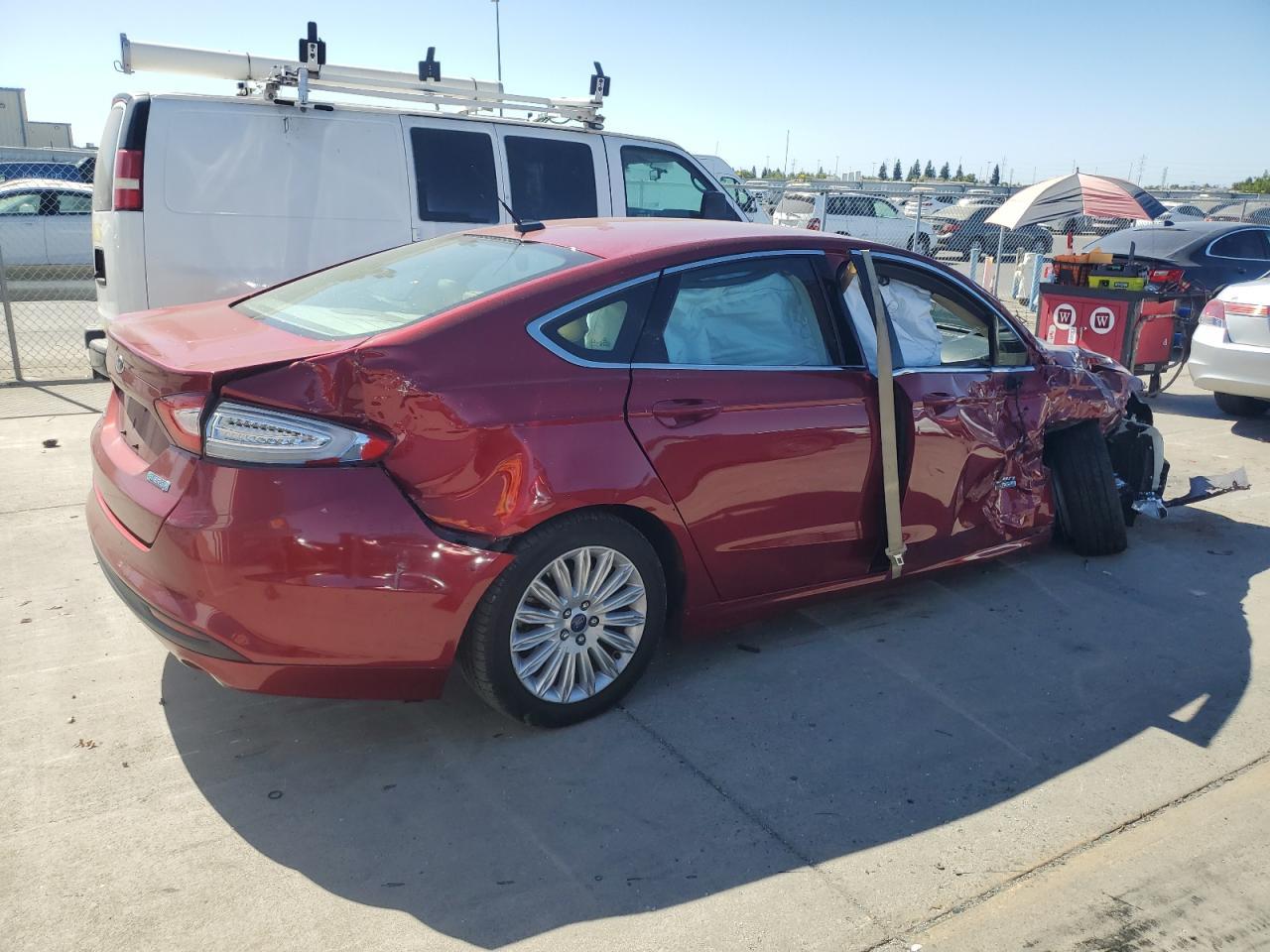 2016 Ford Fusion Se Phev - Фото 3