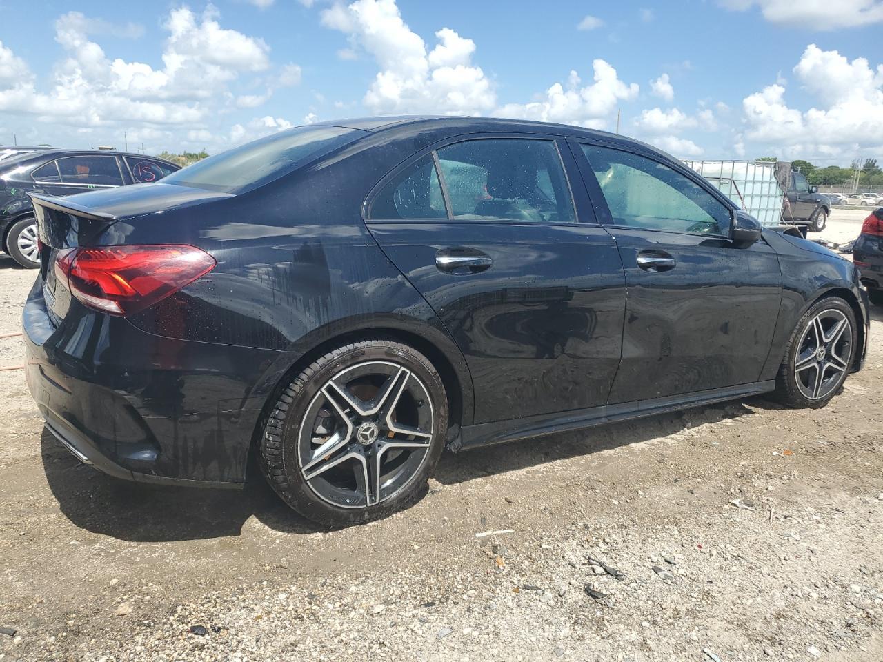 2020 Mercedes-Benz A 220 - Фото 3
