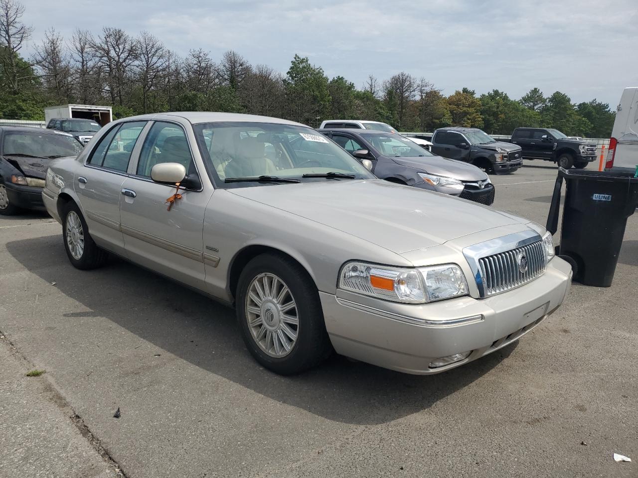 2010 Mercury Grand Marquis Ls - Фото 4