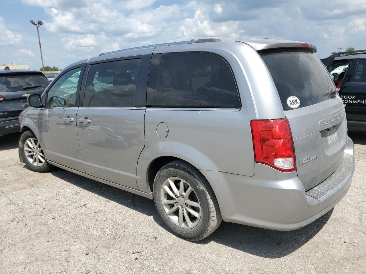2020 Dodge Grand Caravan Sxt - Фото 2
