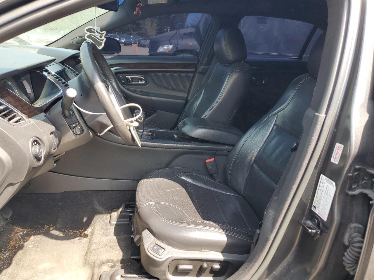 2017 Ford Taurus Limited - Image 7