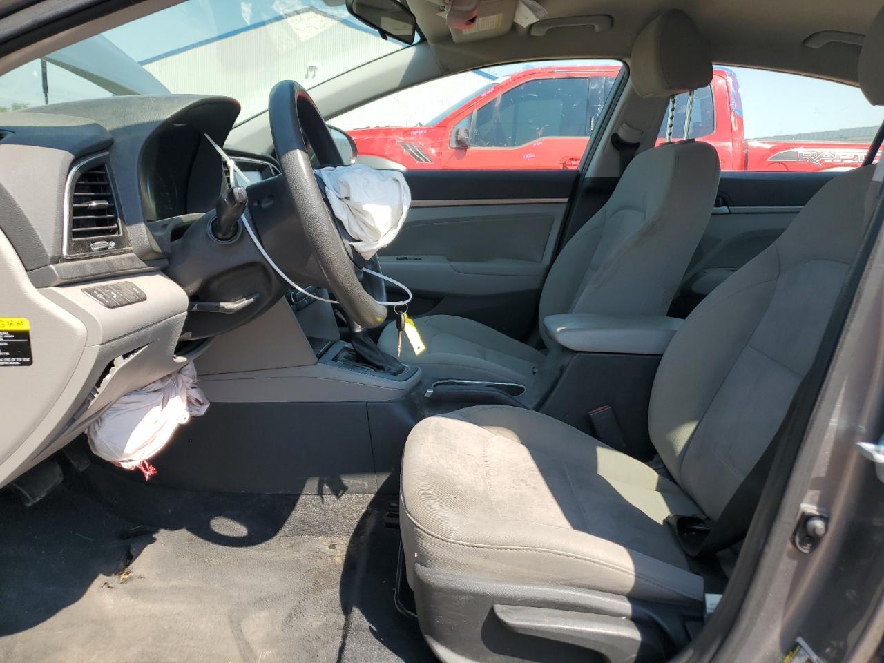 2018 Hyundai Elantra Sel - Фото 7