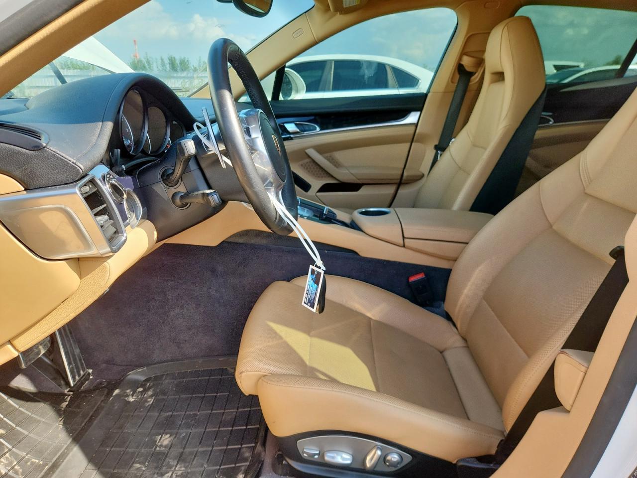 2016 Porsche Panamera 2 - Image 7