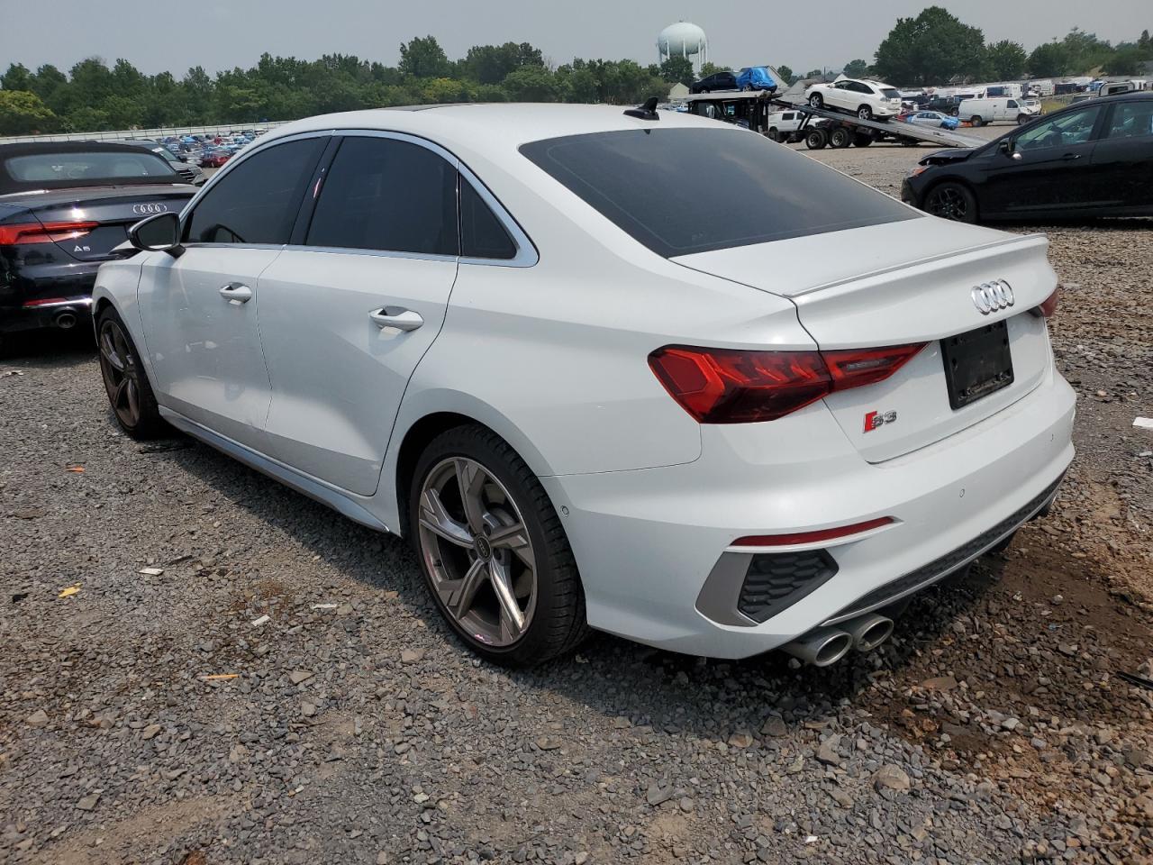 2023 Audi S3 Premium Plus - Фото 2