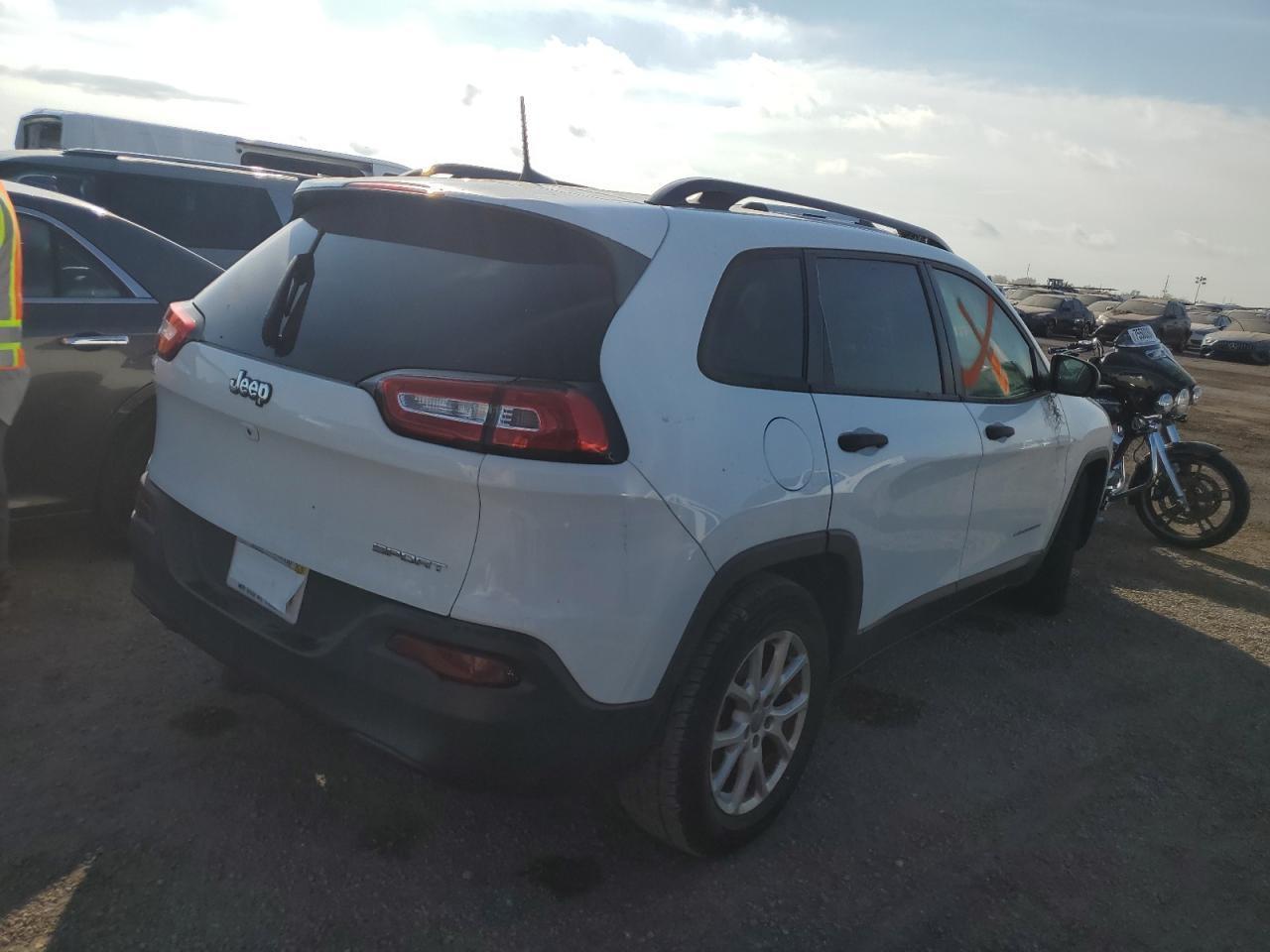 2016 Jeep Cherokee Sport - Фото 3
