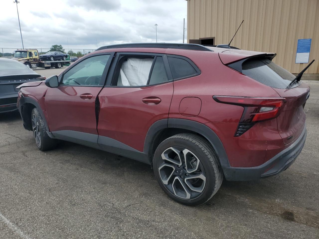 2025 Chevrolet Trax 2Rs - Image 2