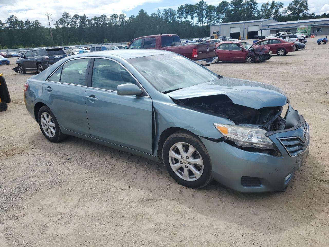 2011 Toyota Camry Base - Фото 4