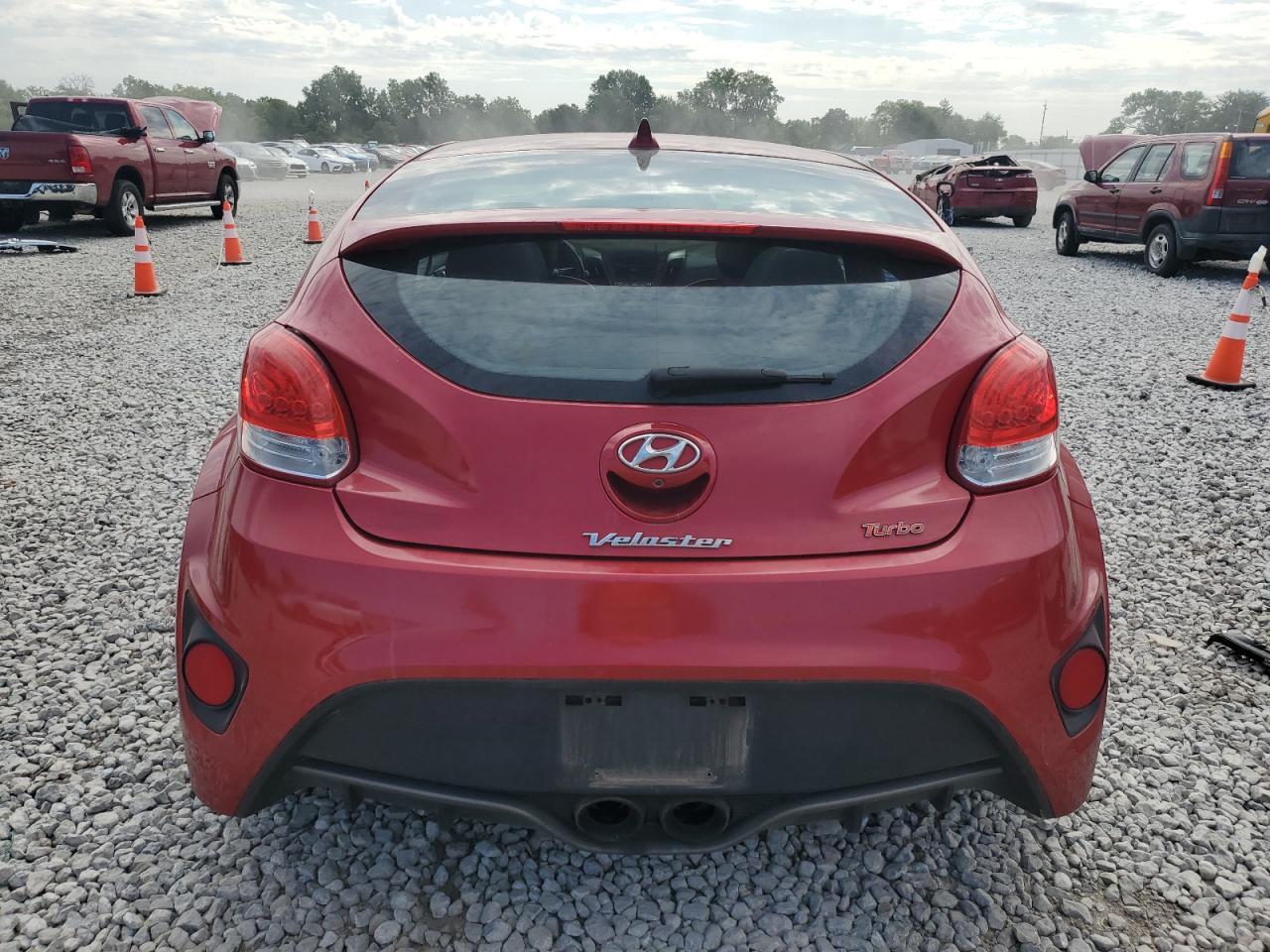2016 Hyundai Veloster Turbo - Image 6