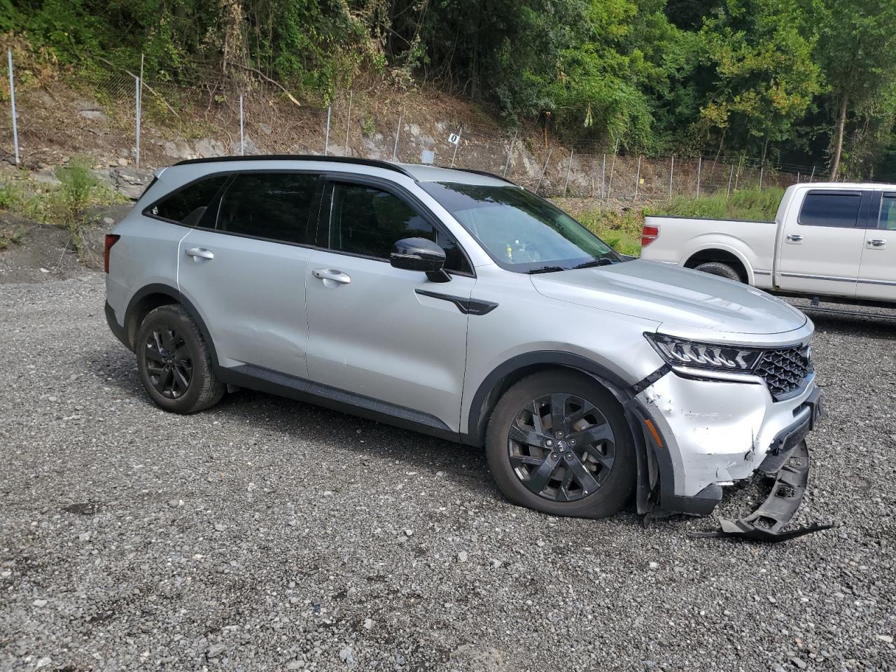 2021 Kia Sorento S - Фото 4