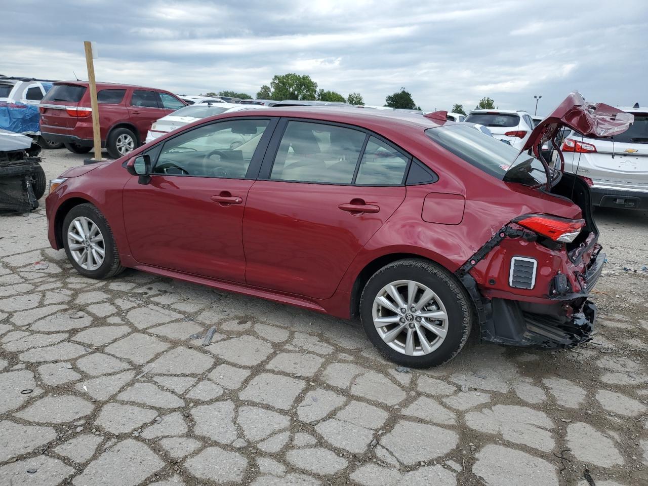 2025 Toyota Corolla Le - Фото 2