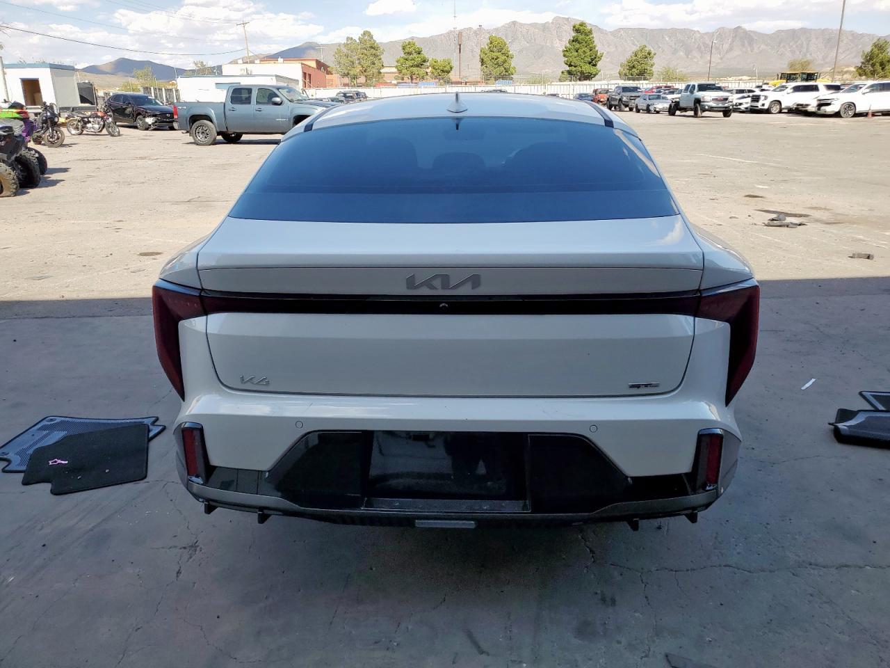 2025 Kia K4 Gt-Line Turbo - Image 6