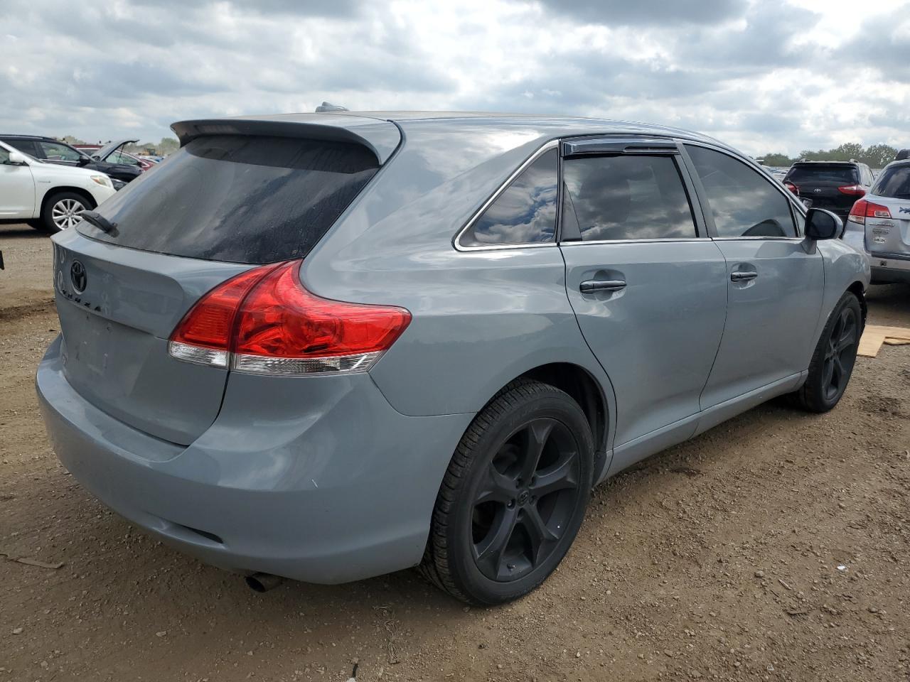 2012 Toyota Venza Le - Фото 3