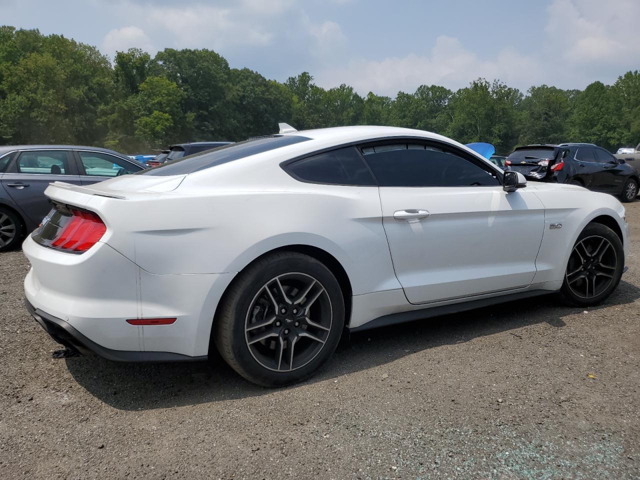 2022 Ford Mustang Gt - Фото 3