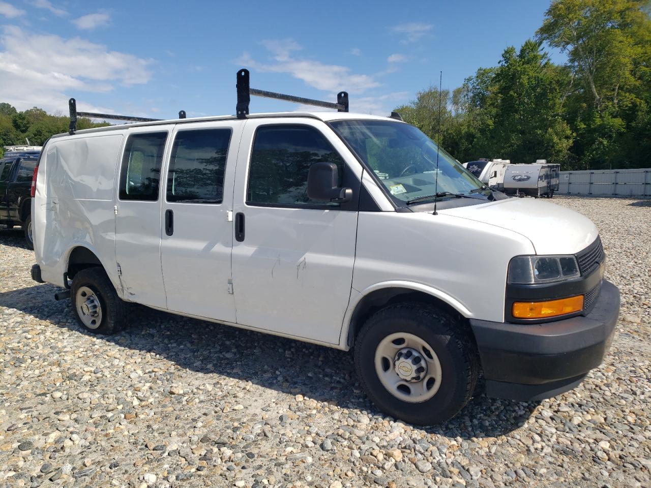 2021 Chevrolet Express G2500 - Фото 4