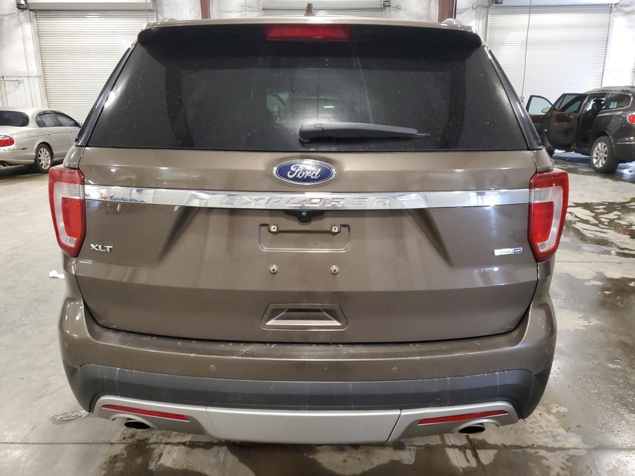 2016 Ford Explorer Xlt - Фото 6