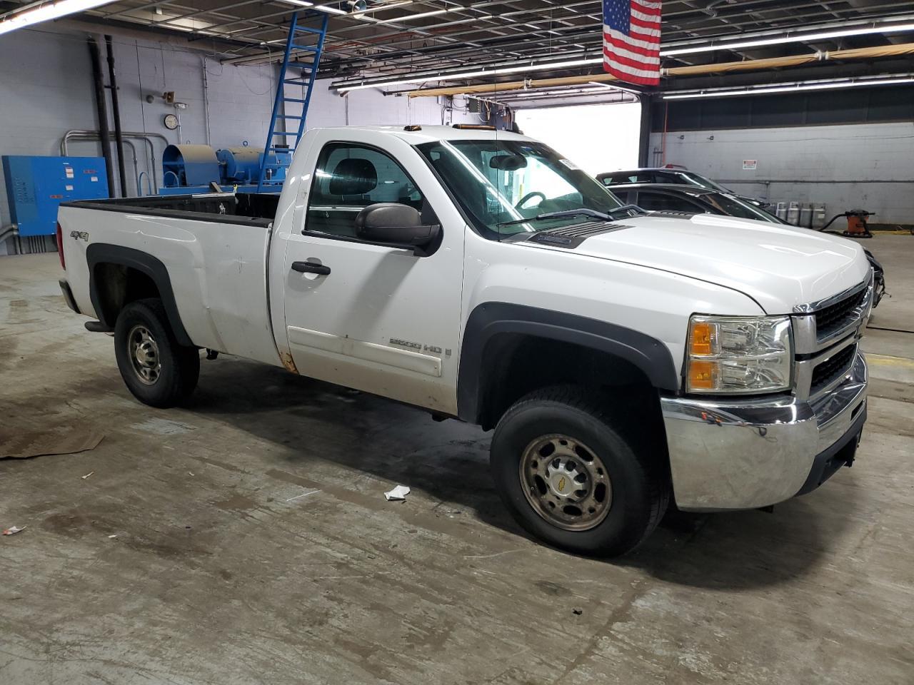 2007 Chevrolet Silverado K2500 Heavy Duty - Image 4