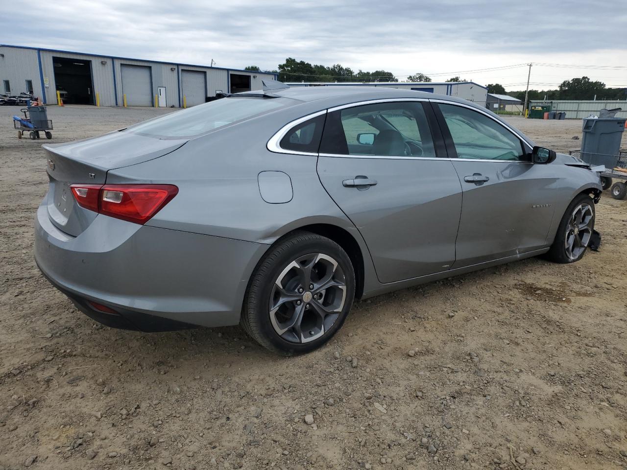 2025 Chevrolet Malibu Lt - Фото 3