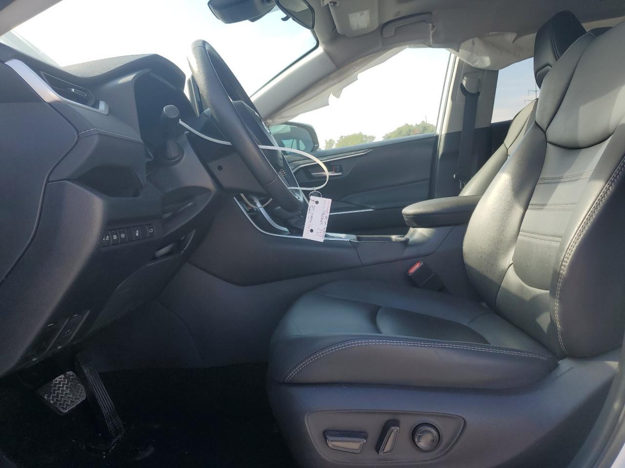 2023 Toyota Rav4 Xle Premium - Image 7