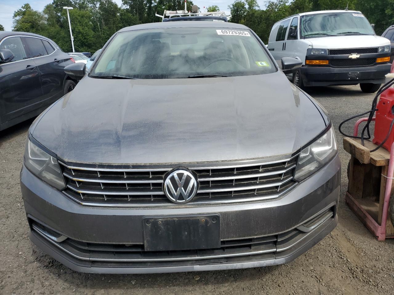 2016 Volkswagen Passat S - Image 5
