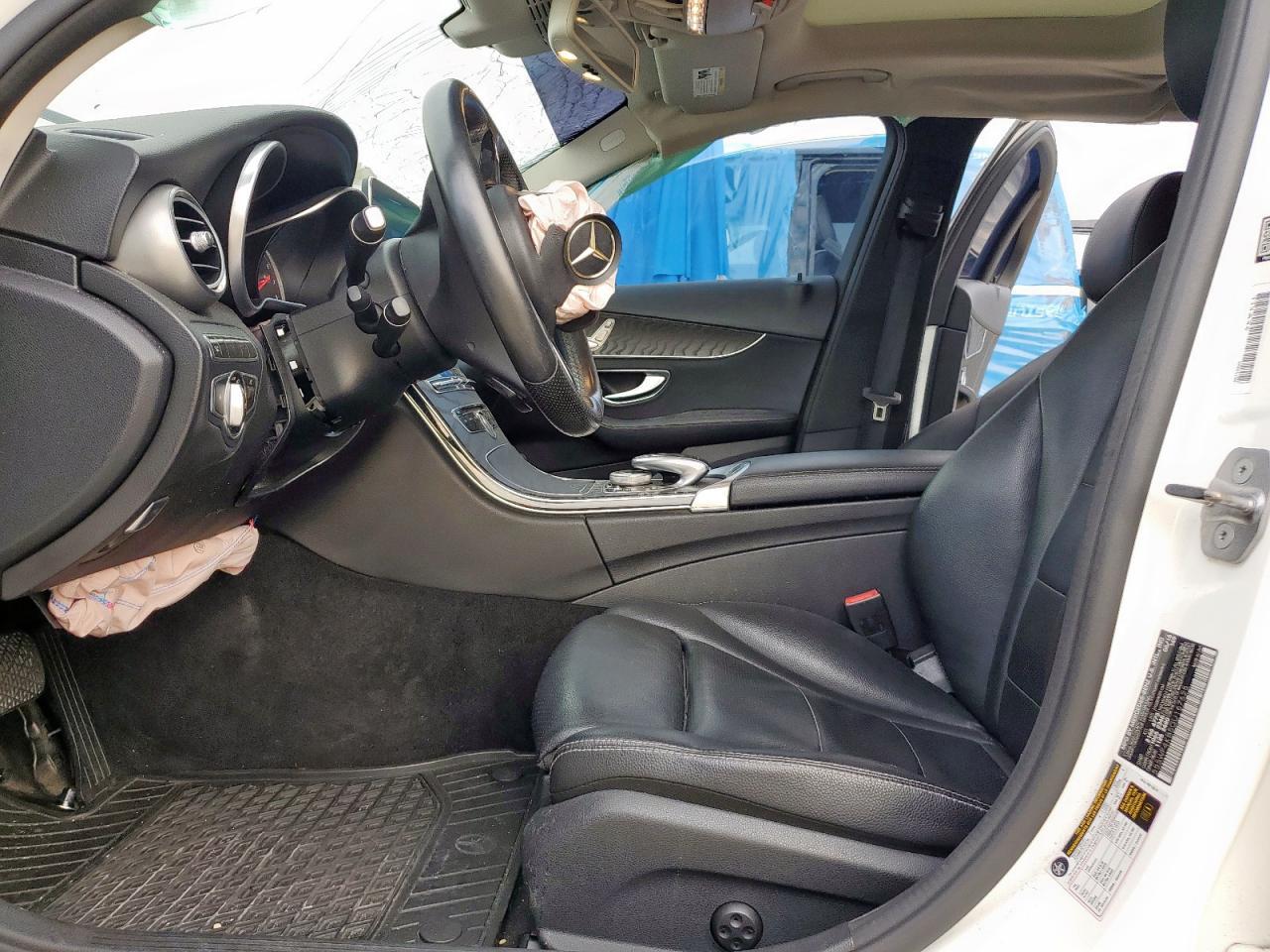 2016 Mercedes-Benz C 300 4Matic - Image 7