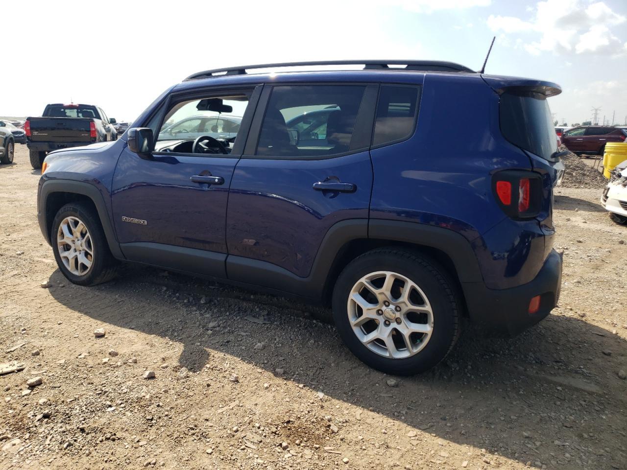 2018 Jeep Renegade Latitude - Image 2