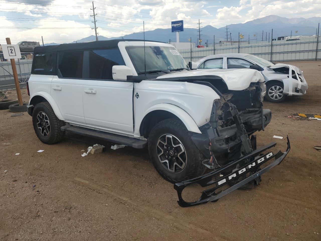 2023 Ford Bronco Base - Image 4