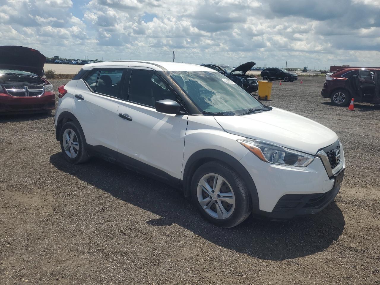 2020 Nissan Kicks S - Image 4