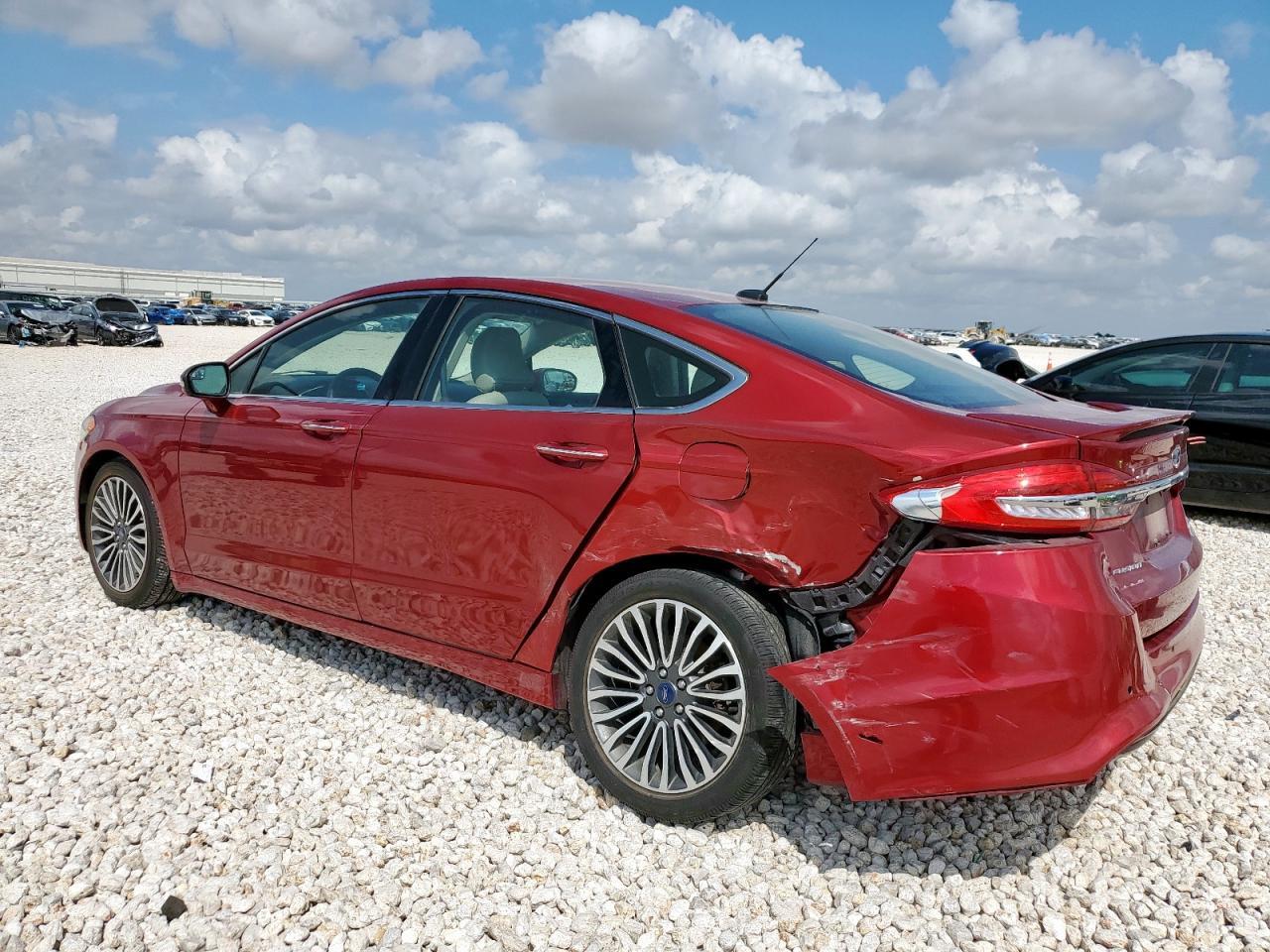 2018 Ford Fusion Titanium/Platinum Hev - Фото 2