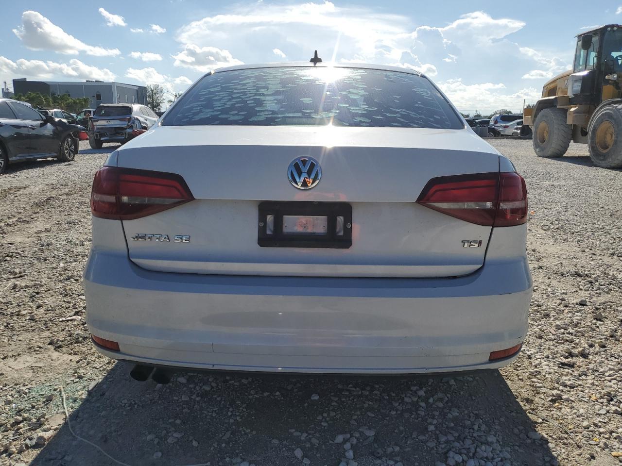 2017 Volkswagen Jetta Se - Image 6