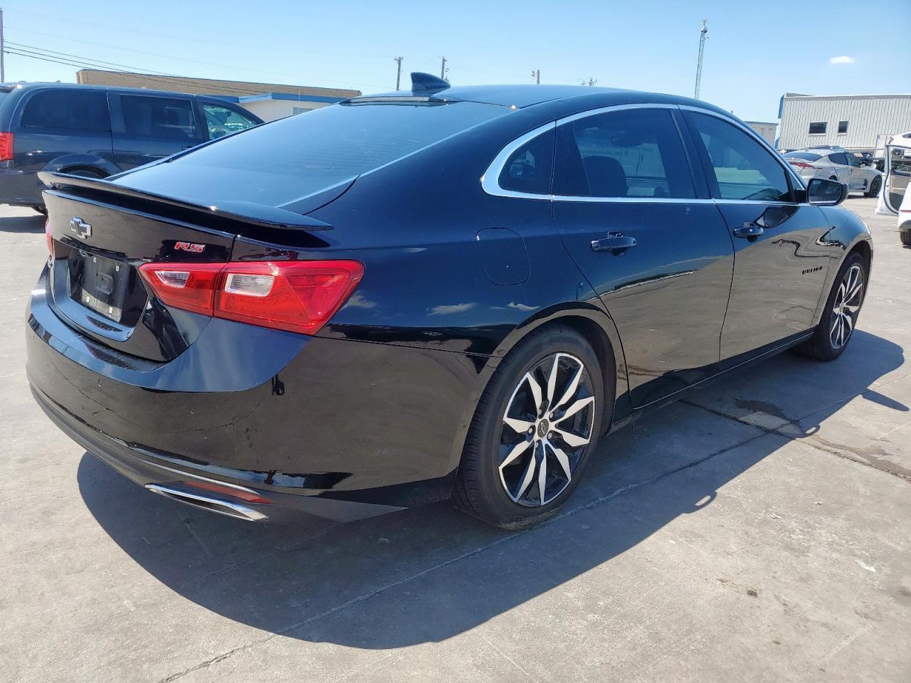 2024 Chevrolet Malibu Rs - Image 3