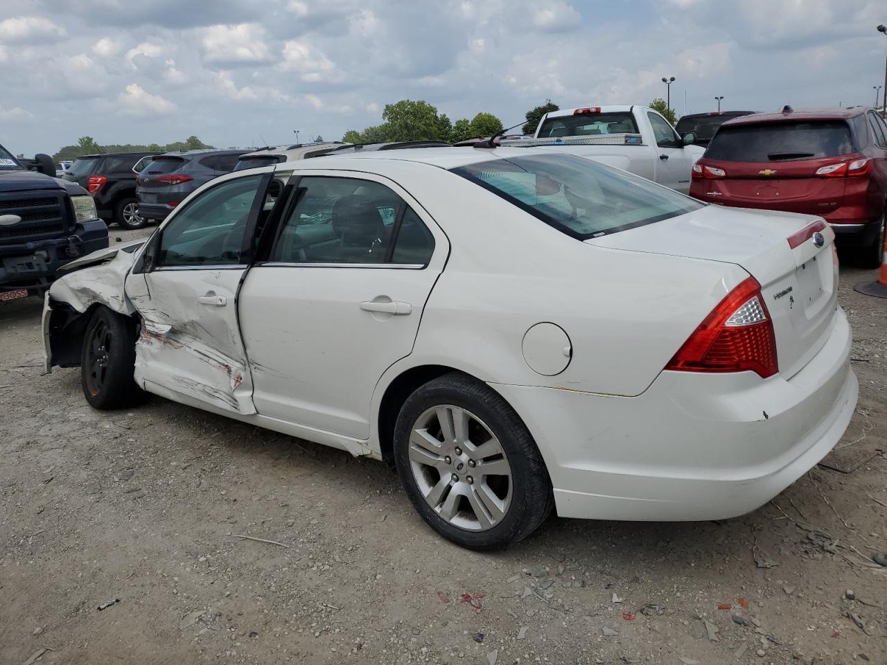2011 Ford Fusion Se - Фото 2