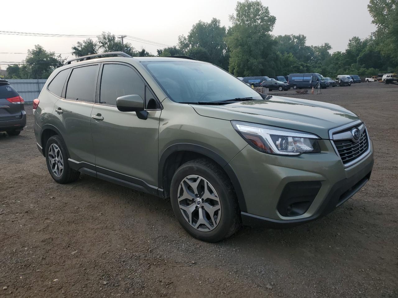 2020 Subaru Forester Premium - Фото 4