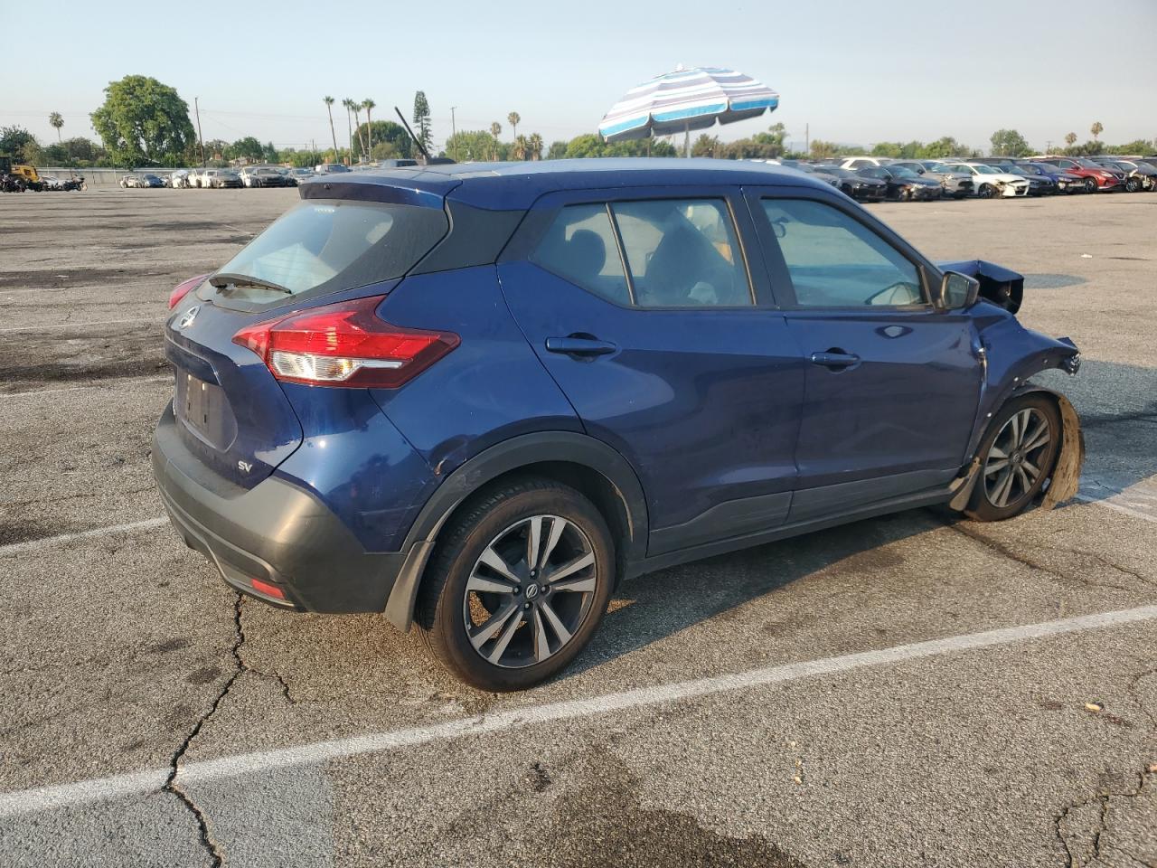 2019 Nissan Kicks S - Фото 3