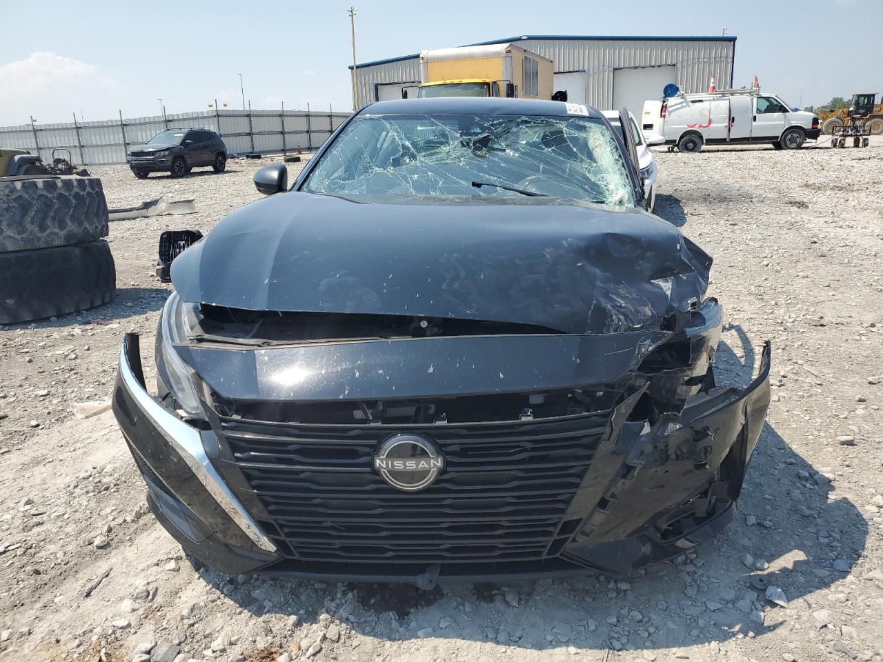 2024 Nissan Altima Sv - Image 5