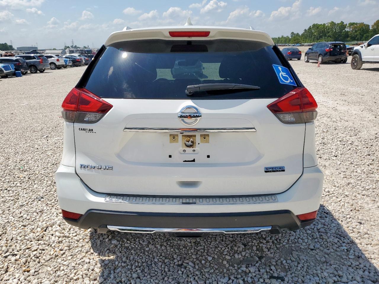 2020 Nissan Rogue S - Фото 6